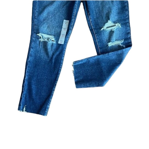 Old Navy High Rise Straight Leg Jeans - Picture 3 of 9